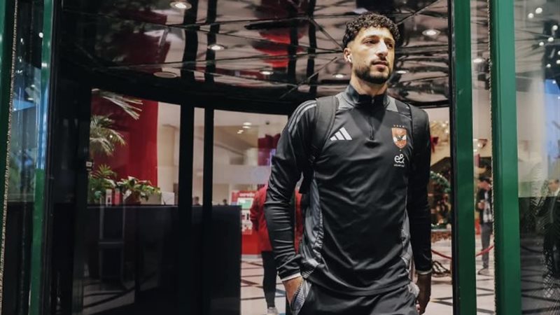 وسام أبو علي لاعب الأهلي
