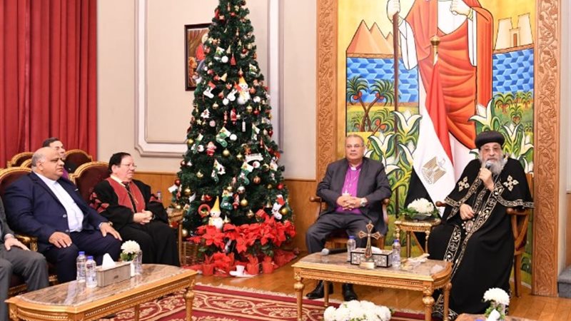 رئيس الطائفة الإنجيلية يهنئ البابا تواضروس الثاني