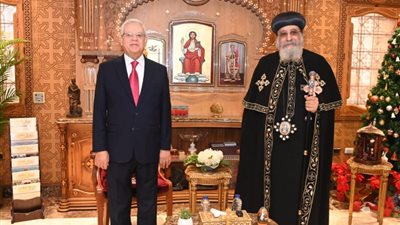 رئيس مجلس النواب يهنئ البابا تواضروس بحلول عيد الميلاد المجيد