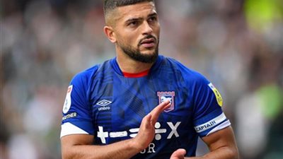 سام مرسي يقود إبسويتش تاون أمام فولهام في الدوري الإنجليزي