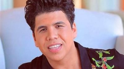 عمر كمال يستعد لجولة غنائية في أمريكا (تفاصيل)