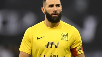 كريم بنزيما يسجل الهدف الأول لفريق الاتحاد في شباك الهلال (فيديو)