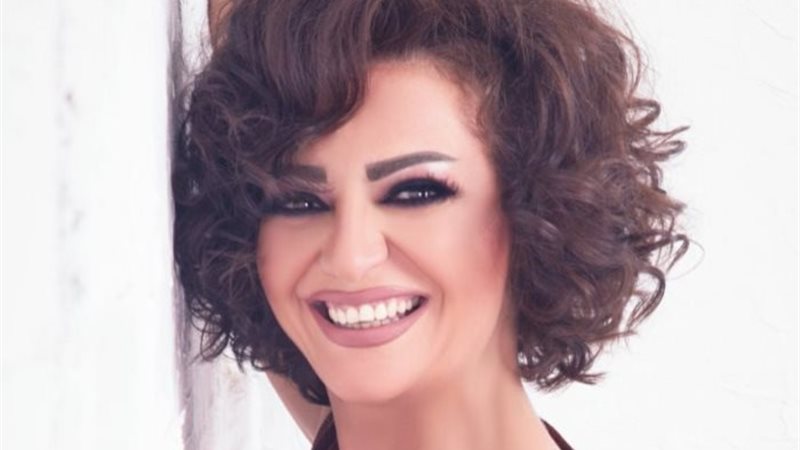 الفنانة هبة عبد الغني