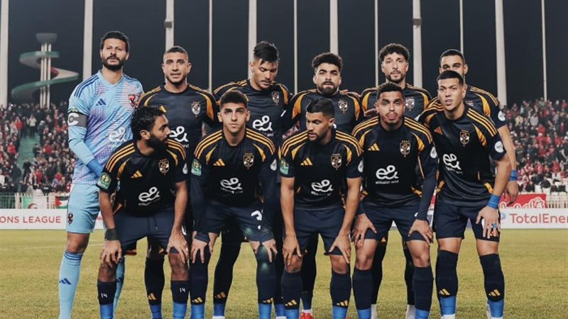 لاعبو الأهلي