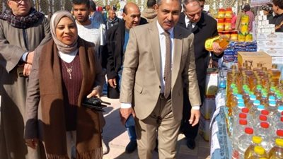 «سوق اليوم الواحد» ينطلق بمركز أبنوب لبيع السلع الأساسية بأسعار مخفضة