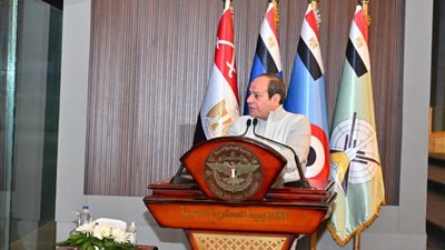 الرئيس السيسي: نعمل على زيادة المياه المحلاة والمعالجة لمواجهة الفقر المائي
