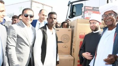 وزير الأوقاف يشهد جهود قافلة صندوق تحيا مصر في مدينتي حلايب وشلاتين