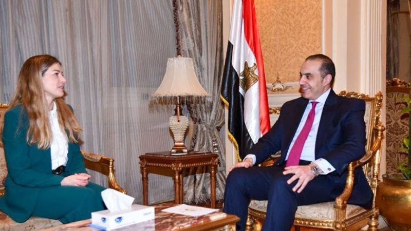 خلال اللقاء