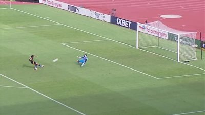 إمام عاشور يتعادل للأهلي في مواجهة استاد أبيدجان