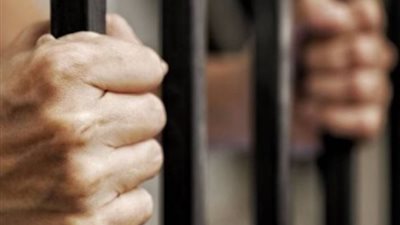 ضبط عاطل أنهى حياة سائق توك توك ووضع جثته في شيكارة بترعة في السنطة