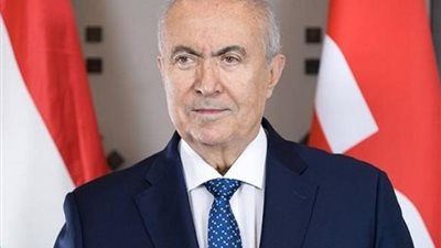 فؤاد مخزومي ينسحب من سباق رئاسة الحكومة اللبنانية