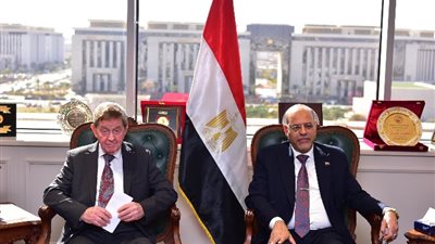 وزير العمل يبحث مع اتحاد الصناعات الألمانية توفير عمالة مدربة
