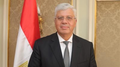 بإجراءات قانونية حاسمة، «التعليم العالي» تغلق كيانًا وهميًا بالقاهرة