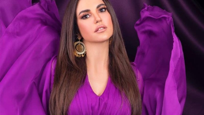 الفنانة درة