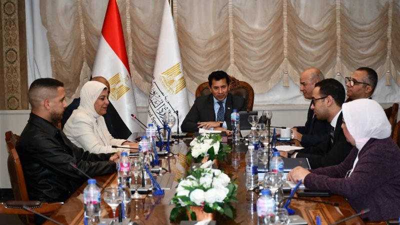 بحث معرض «بيزنس يا شباب»