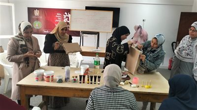 «الشباب والرياضة» تواصل تنفيذ الدورات التدريبية «علمني حرفة» بالمحافظات (صور)