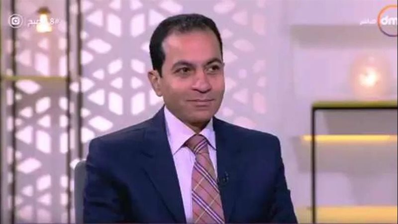الدكتور هشام إبراهيم، أستاذ التمويل