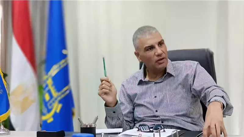 محافظ أسوان