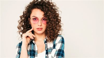 «  أهمهم الافوكادو » ماسكات طبيعية  لشعر كيرلي صحي