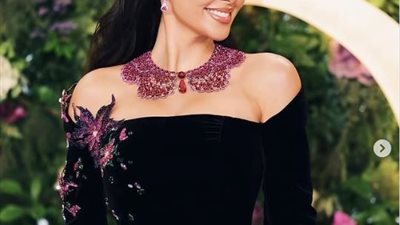اللون الأسود يتصدر المشهد في إطلالات الفنانات بـ«Joy Awards» بالرياض