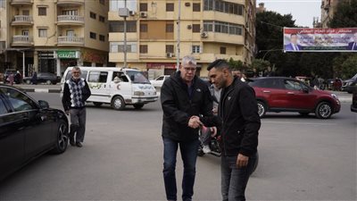 أبرزهم شوبير وغالي.. توافد نجوم الأهلي على جنازة الراحل ميمي الشربيني