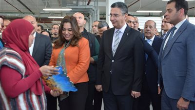 وزيرا التنمية المحلية والتموين والتجارة الداخلية يتفقدان «بازار القاهرة »