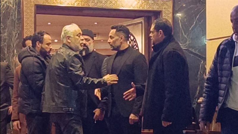 أشرف زكي في عزاء والد ياسمين عبد العزيز