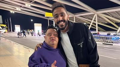 «سلام يا صاحبي».. أمح الدولي يودع كهربا بالدموع قبل الرحيل عن الأهلي (فيديو)