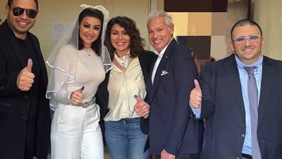 «تخلت عن الفستان الأبيض»، الصور الأولى من عقد قران أروى جودة
