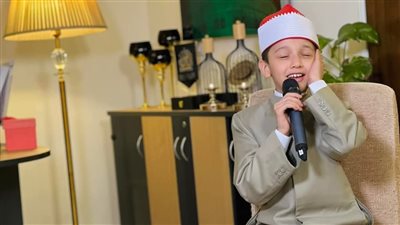 صوته يشبه عبد الباسط عبد الصمد، «الطفل المعجزة» يحصد المركز الثاني في مسابقة تيجان النور