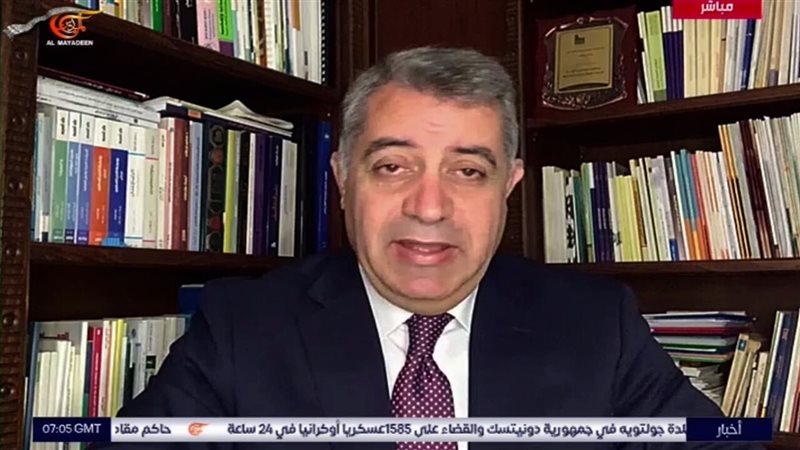 جهاد حرب، الكاتب والمحلل السياسي