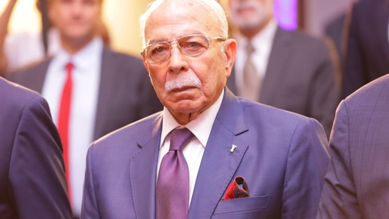 دكتور كمال درويش
