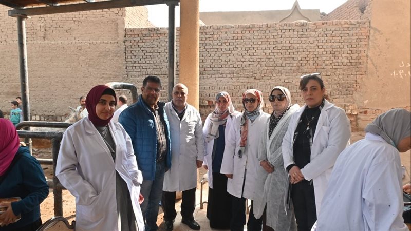 أطباء القافلة البيطرية 