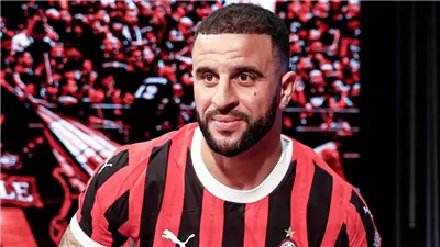 إيه سي ميلان يعلن عن تعاقده مع كايل ووكر من مانشستر سيتي