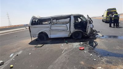 إصابة 8 أشخاص في انقلاب ميكروباص على الطريق الزراعي بدمنهور