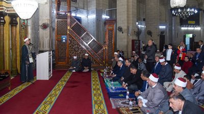 محافظ الإسكندرية يشهد الاحتفال بذكرى الإسراء والمعراج بمسجد المرسي أبو العباس