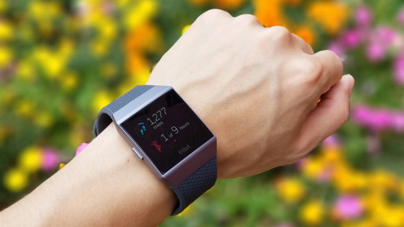 جوجل تواجه غرامة ضخمة بسبب مشكلات حرارية في ساعات Fitbit الذ