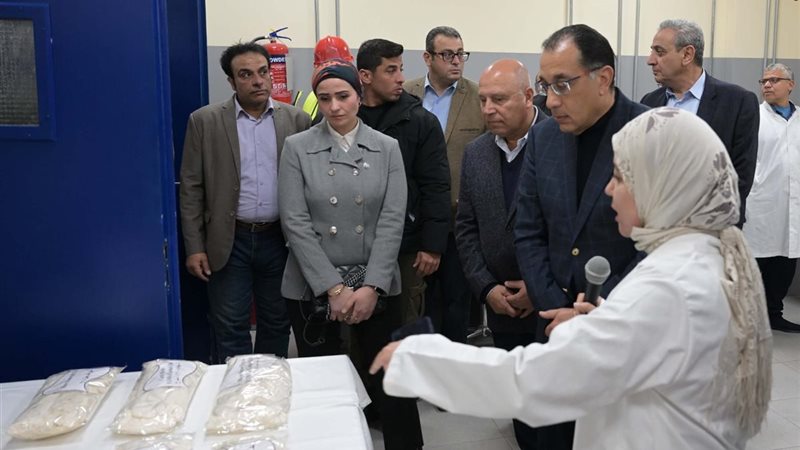 زيارة رئيس الوزراء للمشروع 