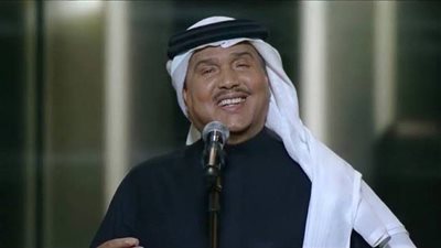 «مشتاق إليكم أكثر منكم».. حقيقة اعتزال محمد عبده بعد ظهوره في Joy Award