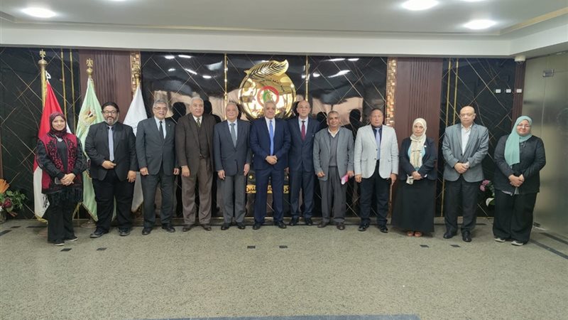 قيادات الخدمات البيطرية وقيادات المجلس الصحي