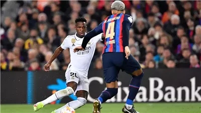 «المضطر ينتظر برشلونة».. ريال مدريد يعلق آماله على البارسا للتأهل المباشر فى الأبطال