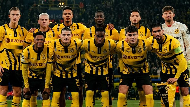 لاعبي بروسيا دورتموند