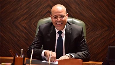 52 ألف جنيه مصري شهريا.. وزير العمل يُعلن عن 95 فرصة عمل في الإمارات والسعودية