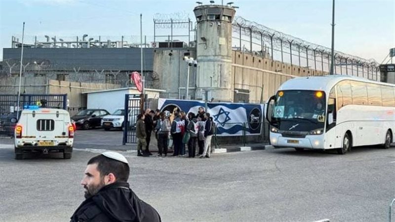 توقف عملية نقل الأسرى الفلسطينيين 