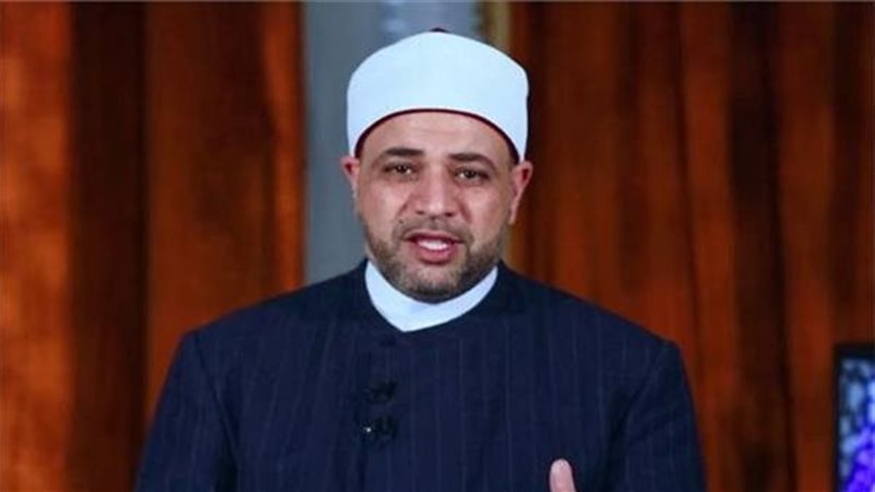 الدكتور أيمن أبو عمر 