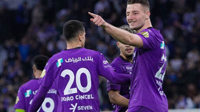 الهلال يكتسح الأخدود برباعية نظيفة في دوري روشن السعودي (فيديو)