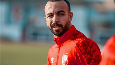 عرض مغرٍ من الدوري الإماراتي.. هل يرحل محمد مجدي أفشة عن الأهلي؟