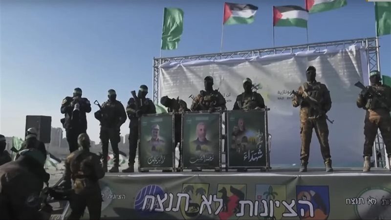 منصة تسليم المحتجز كيث سيجال في ميناء غزة
