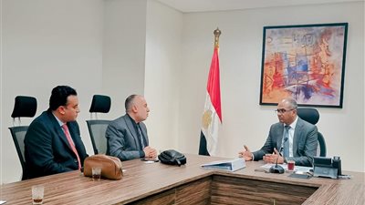 «الإسكان» تناقش تطوير شبكة الصرف الصحي مع مسؤولي الشركات المتخصصة