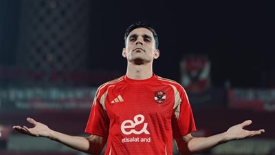 لاعب أرسنال يحتفل بهدفه في مرمى السيتي على طريقة أشرف بن شرقي (فيديو)